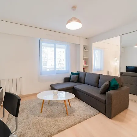 Hostnfly - Superb Appt Near The Place De La Republique Apartment Paris